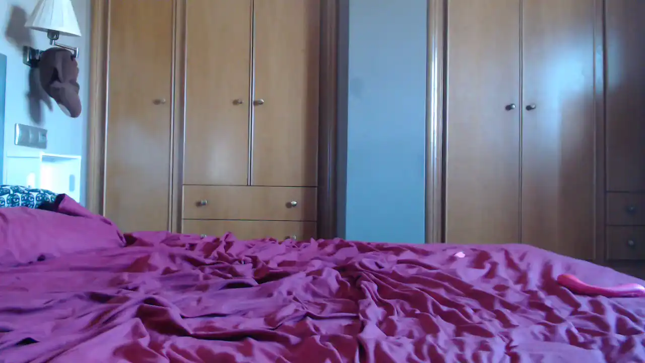 Paralda69 – [Amateur.tv] Natural Body Naked Model Gets Dirty – 2026-01-10 20:24:51