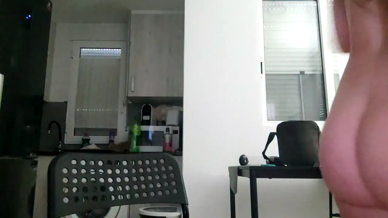 Paralda69 – [Amateur.tv] Cam Clip Spy Video Only Fun Club Video – 2025-11-26 20:46:09