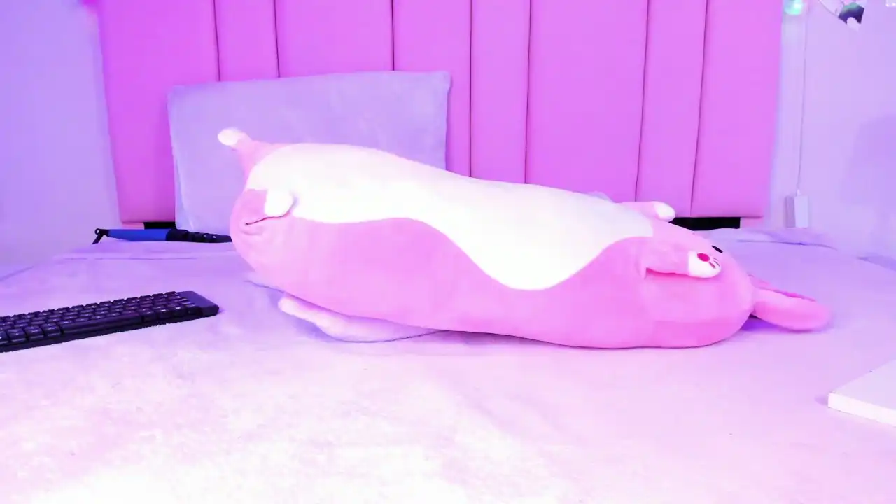 Lilalutz – [Xlovecam] Art Awesome Gets Lucky – 2026-02-01 04:26:37