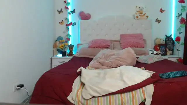Vivianathomson – [Xlovecam] Record Beautiful New Video – 2025-11-20 20:35:59