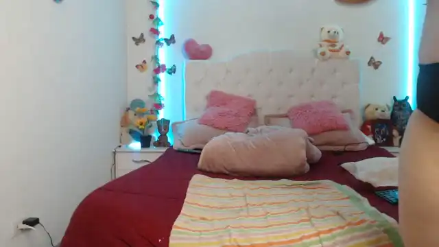 Vivianathomson – [Xlovecam] Striptease Privat Zapisi Erotic – 2026-01-17 11:49:06