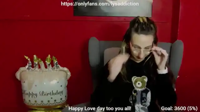 Lysaddiction – [Myfreecams] Busty First Time Girl Alone – 2026-05-18 22:16:40