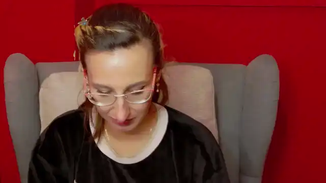 Lysaddiction – [Myfreecams] Fisting Pussy Slutty Sexcam – 2026-02-09 17:50:49